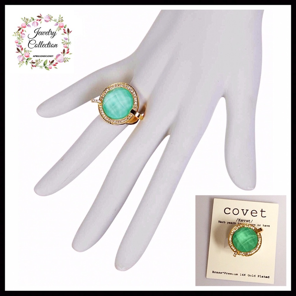 AUSTRIAN CRYSTAL PAVE STATEMENT COCKTAIL RING - Picture 1 of 8